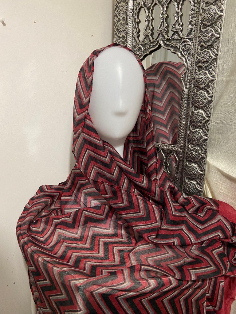 Crimson Chevron Modal Hijab